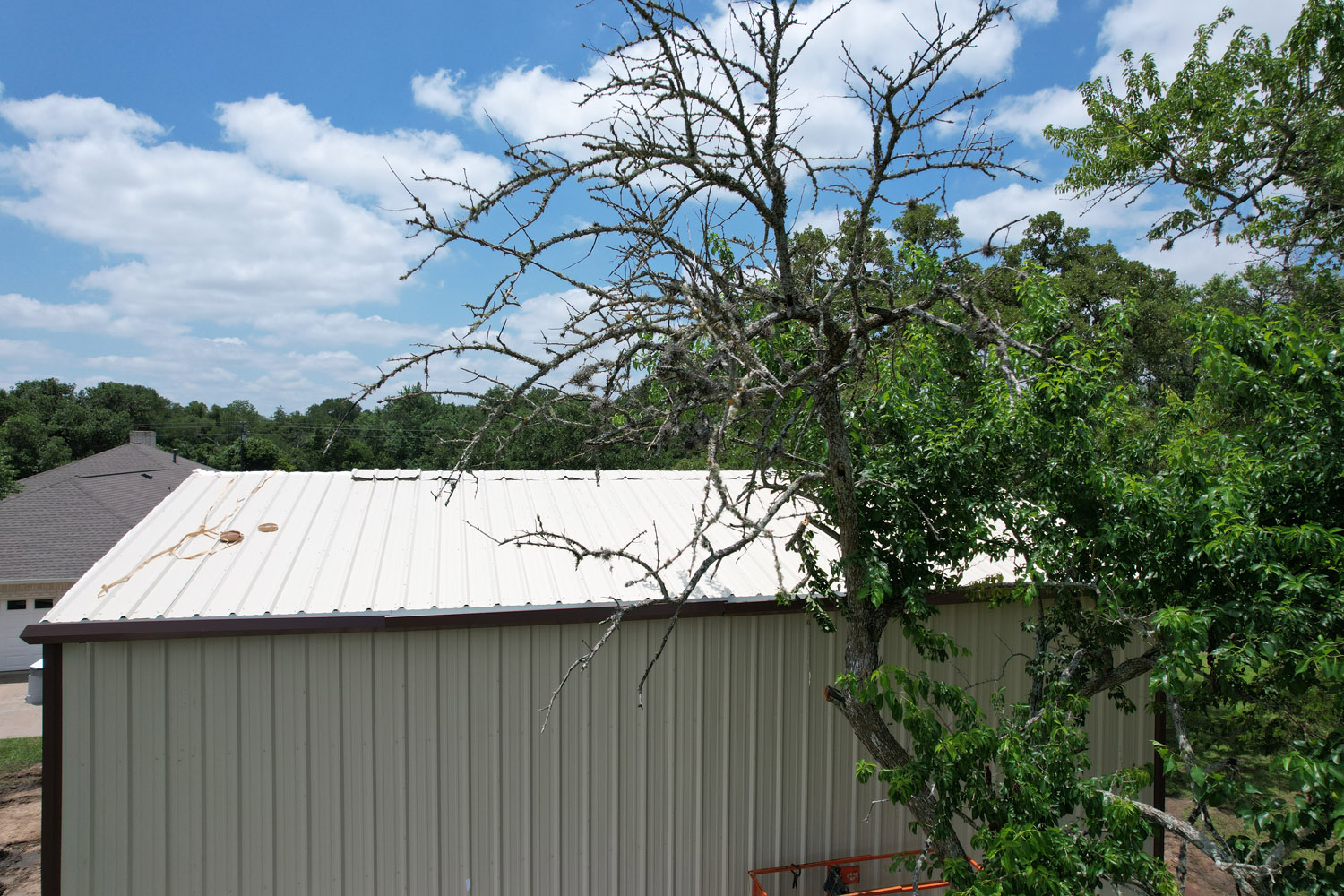 muleshoe-buildings-30x40-metal-roof-construction