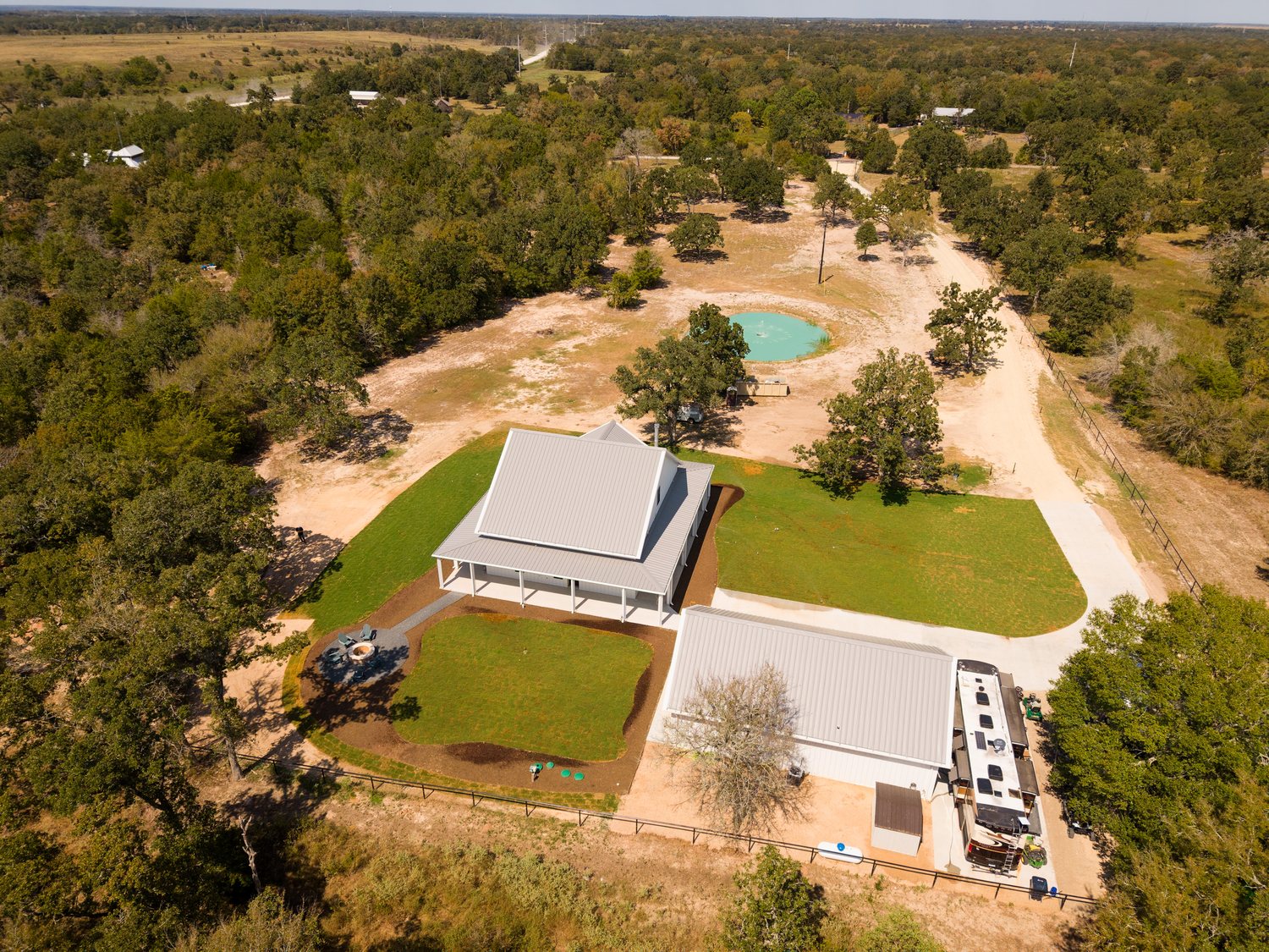 anderson-tx-barndominium-shop-aerial-view