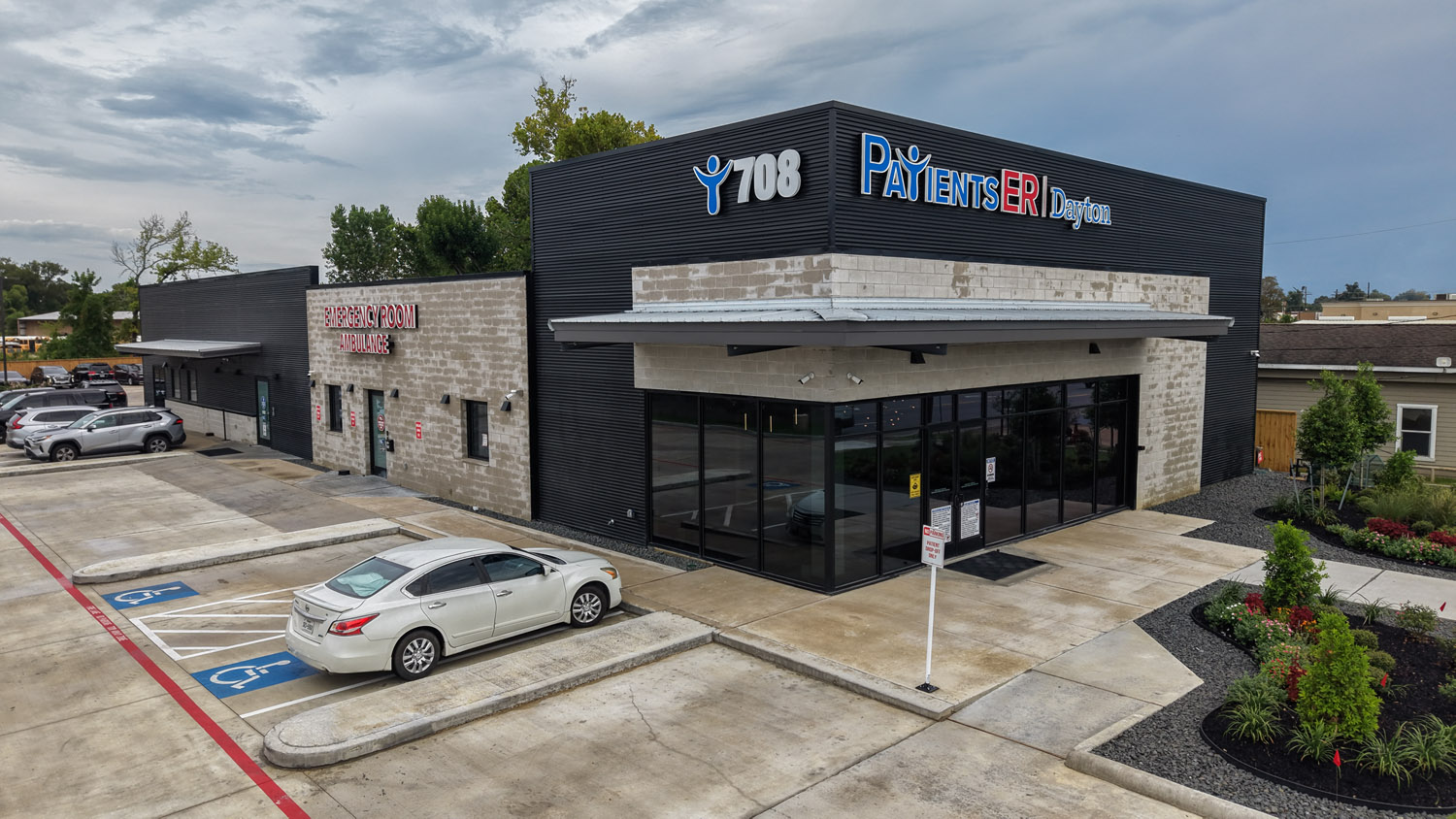 60x140 Commercial Urgent Care Facility in Dayton, TX