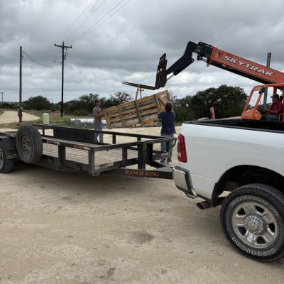 material-delivery-telehandler-hideout-ranch-sonora-tx