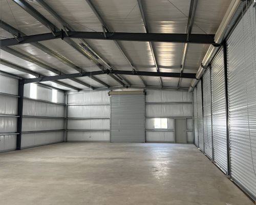 40x100x16-commercial-service-facility-finished-interior-columbus-tx