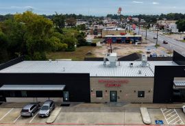 muleshoe-buildings-dayton-texas-commercial-metal-building-side-view-emergency-entrance