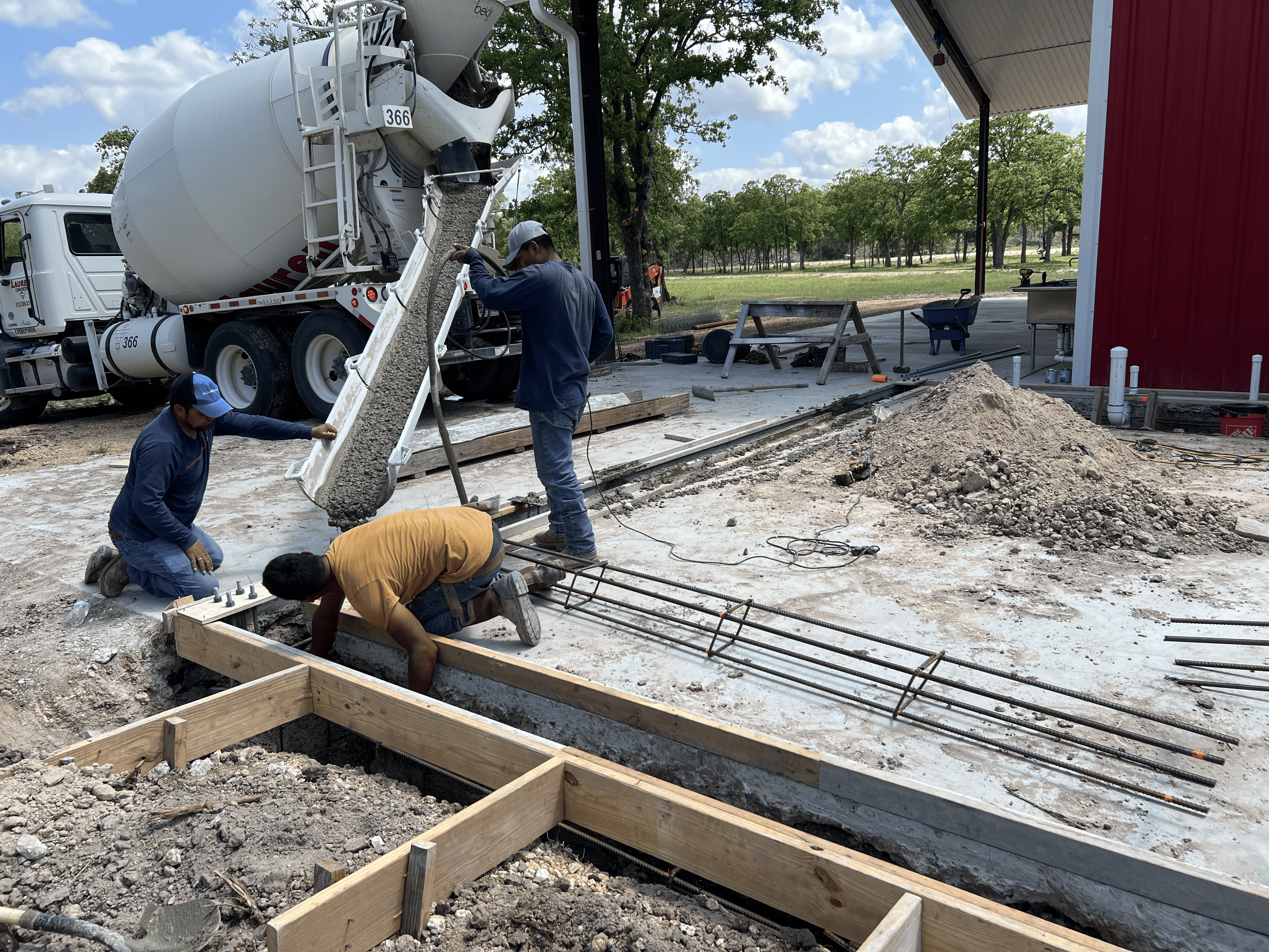 flatonia-tx-building-addition-concrete-pour