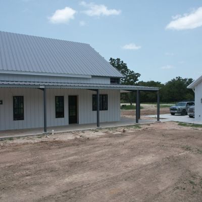 multi-building-metal-property-brazos-valley