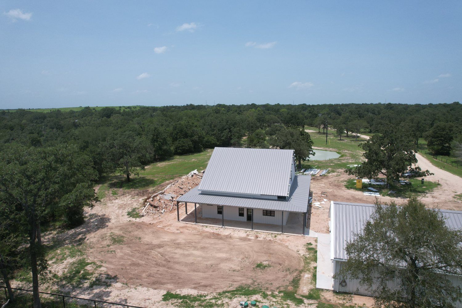 custom-metal-home-anderson-tx-drone-view