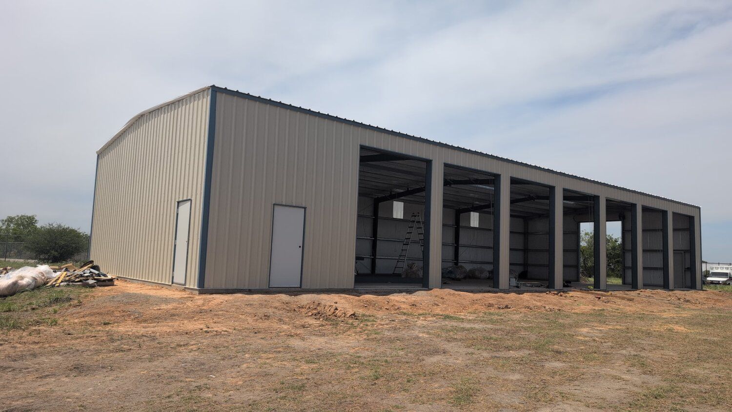 40x100x16-commercial-service-facility-framing-progress-columbus-tx
