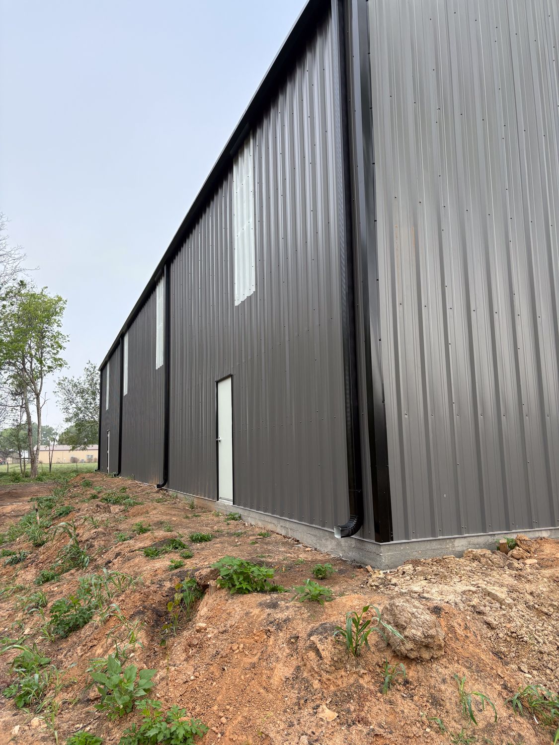 50x100-metal-building-rosenberg-tx-side-view
