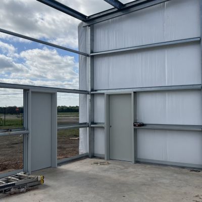 40x100x16-commercial-service-facility-insulated-interior-columbus-tx