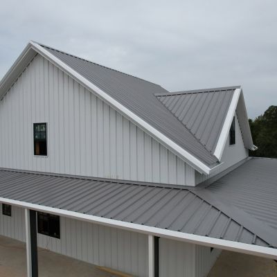 cross-gable-metal-roof-custom-home-college-station-texas