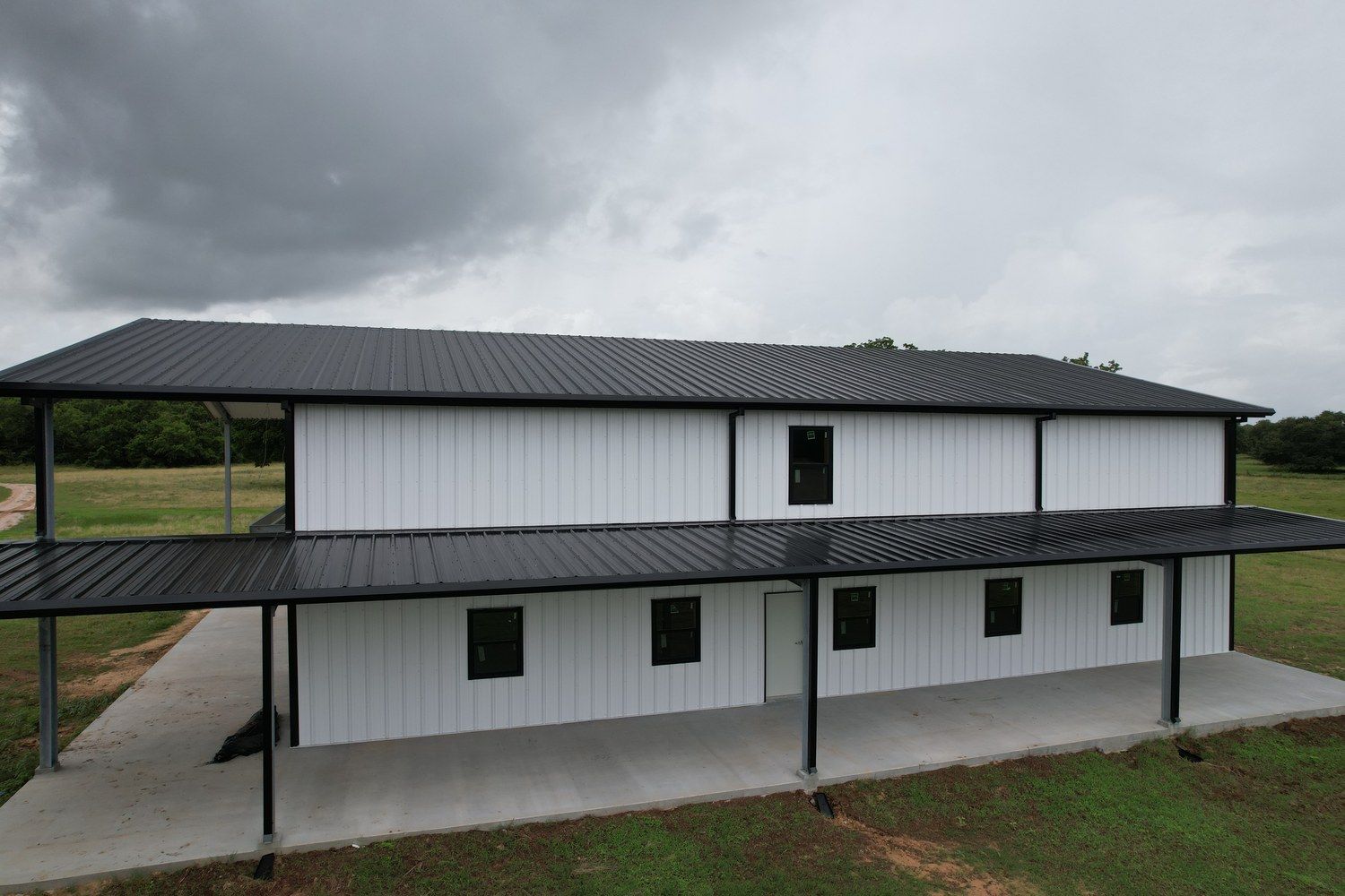 brookshire-tx-covered-porch-ranch-building