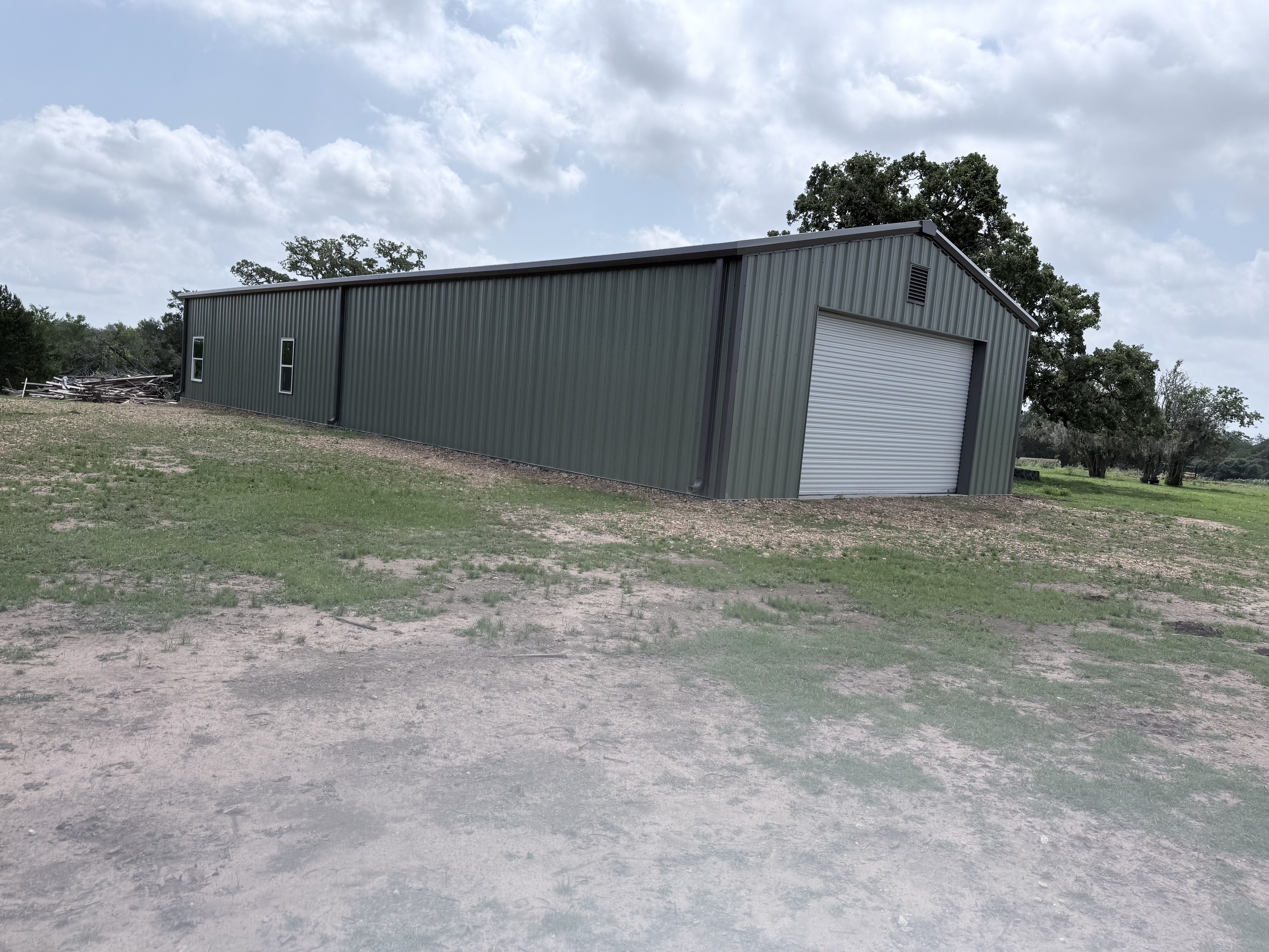 30x80-barndo-metal-building-side-view