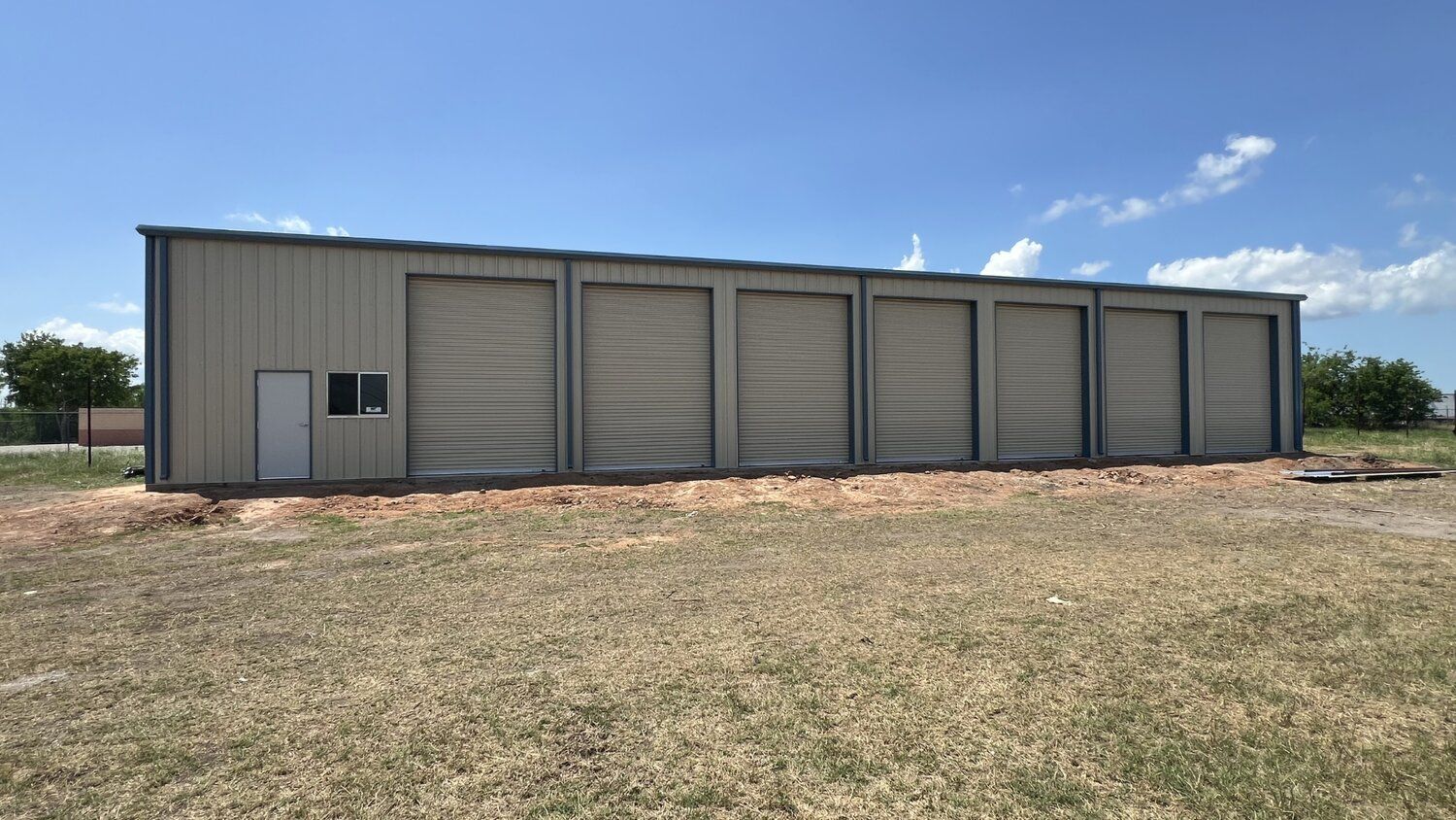 40x100x16-commercial-service-facility-front-exterior-columbus-tx
