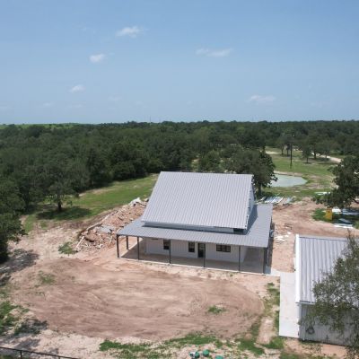 custom-metal-home-anderson-tx-drone-view