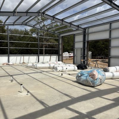 residential-and-shop-space-inside-barndominium-frame