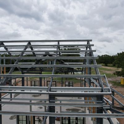 roof-structure-under-construction-anderson-tx