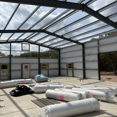 barndominium-insulation-installation-inside-metal-building