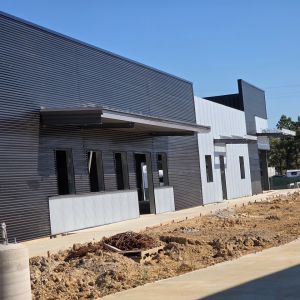 modern-black-white-commercial-metal-buildings-construction