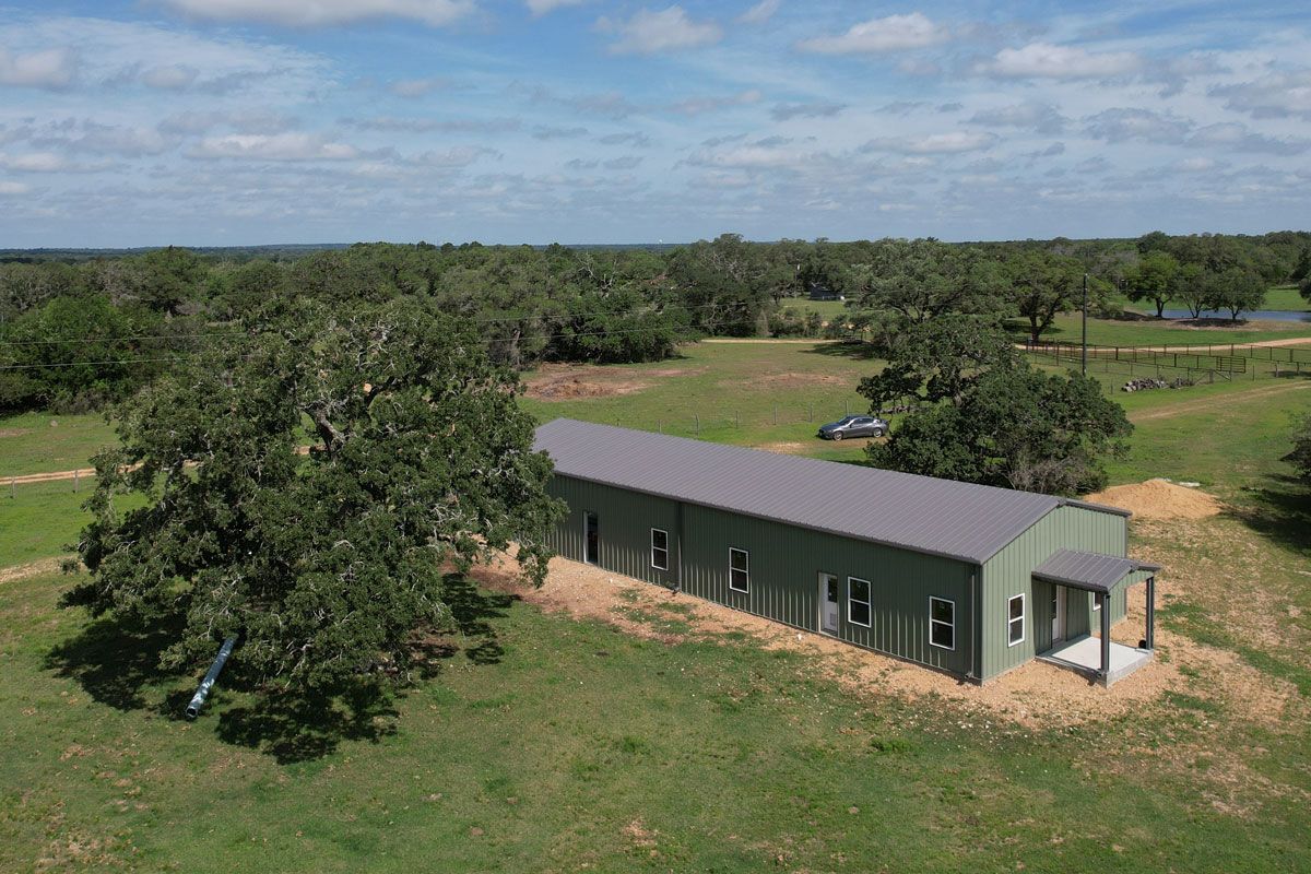 2-30x80-barndo-building-site-columbus-tx-front-view-close-up