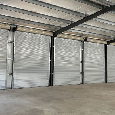 40x100x16-commercial-service-facility-interior-overhead-doors-columbus-tx